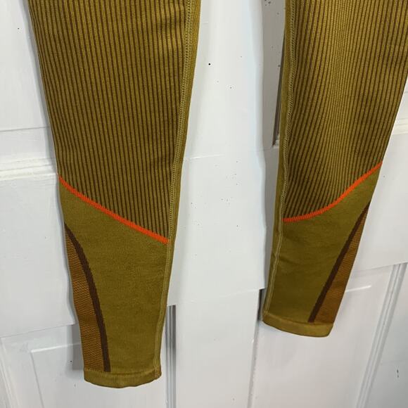 Fabletics High-Waisted Seamless Jacquard Chartreuse Legging Tights W-467 Size M - Picture 6 of 12